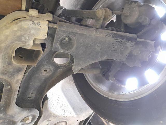 2Q0498151 Brazo inferior izquierdo de la suspensión delantera  comprar en Reus
