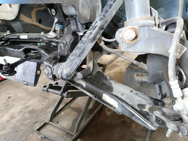 VAG 2Q0498151 Brazo inferior izquierdo de la suspensión delantera comprar Pamplona