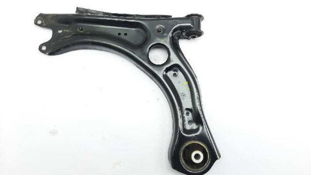 2Q0498151 Brazo inferior izquierdo de la suspensión delantera  en stock Sabadell
