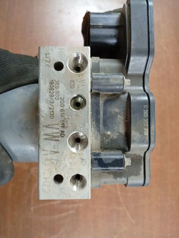 2Q0614517AD Módulo ABS  en stock Sabadell