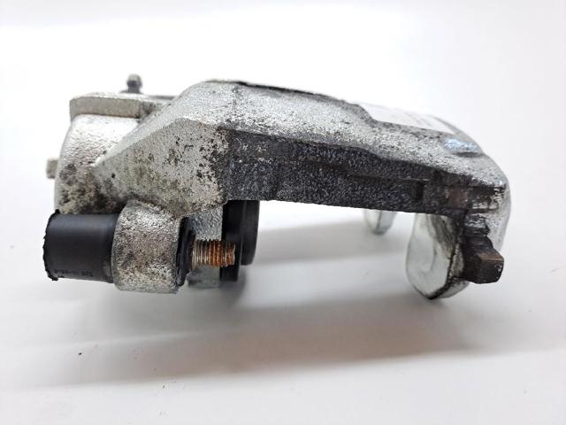2Q0615123 Pinza de freno delantera izquierda  en stock Castellón