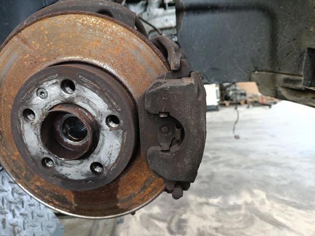 2Q0615124 VAG Pinza de freno delantera derecha  comprar en Oviedo