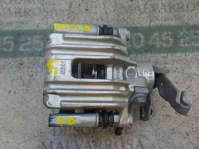 2Q0615424C VAG Pinza de freno trasera derecha  en stock Huelva