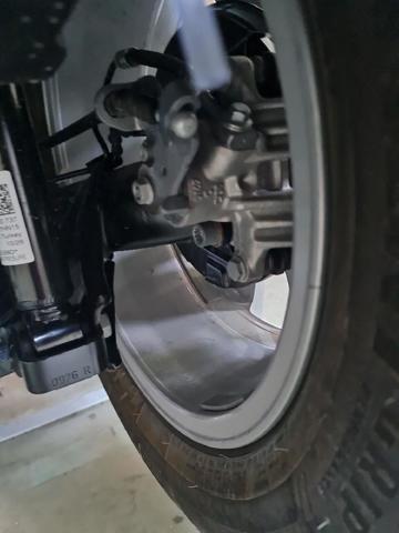 2Q0615424C Pinza de freno trasera derecha comprar Girona