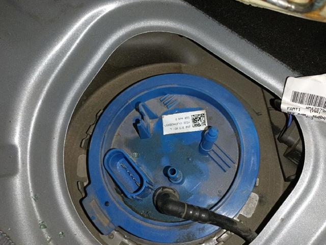 2Q0919051L Módulo de bomba de combustible con sensor de nivel de combustible  disponible Utrera