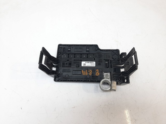 2Q0937548D Caja de fusibles  disponible Burgos