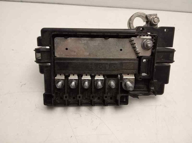 VAG 2Q0937548D Caja de fusibles  comprar en Murcia
