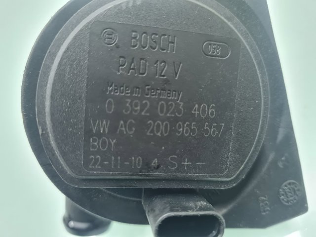 2Q0965567 VAG Bomba de agua eléctrica auxiliar  en stock Gandía