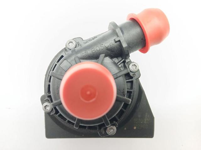 2Q0965567 VAG Bomba de agua eléctrica auxiliar  en stock Huelva