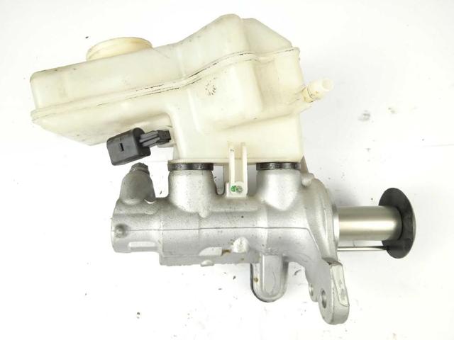 Cilindro principal de frenos 2Q1611019 VAG