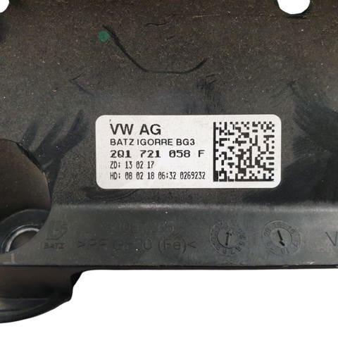 2Q1721058F VAG