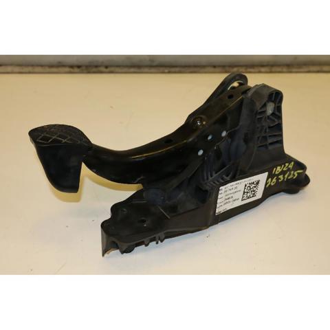 2Q1721058F Pedal de freno  en stock Granada