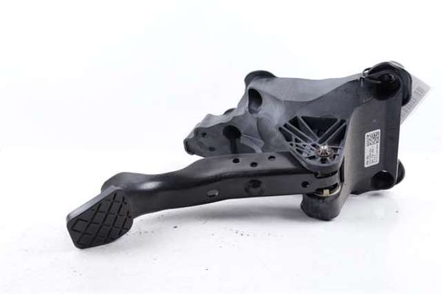VAG 2Q1721058F Pedal de freno  comprar en Murcia