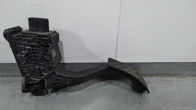2Q1723503 VAG