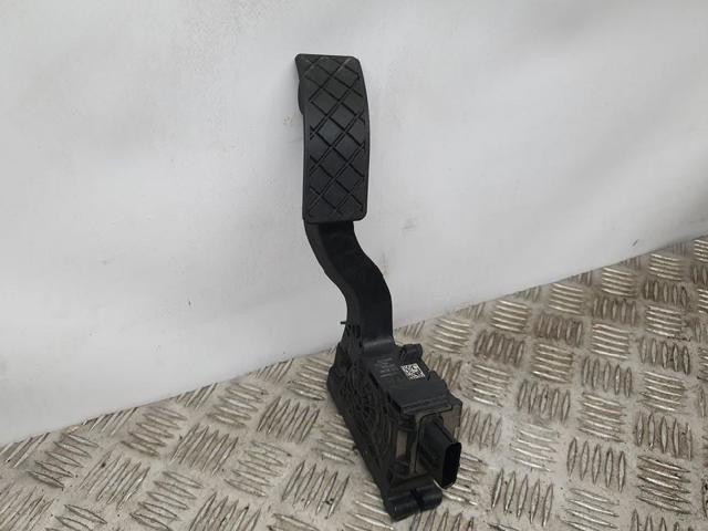 2Q1723503 VAG