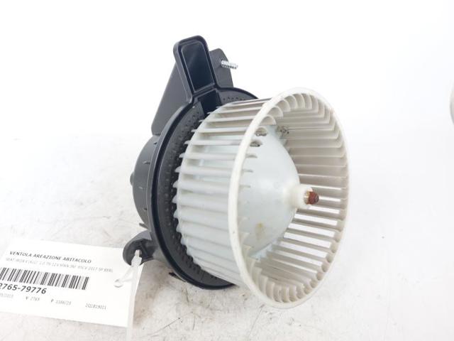 2Q1819021 Motor del ventilador del calefactor  disponible Utrera