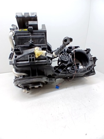 2Q1820353C VAG