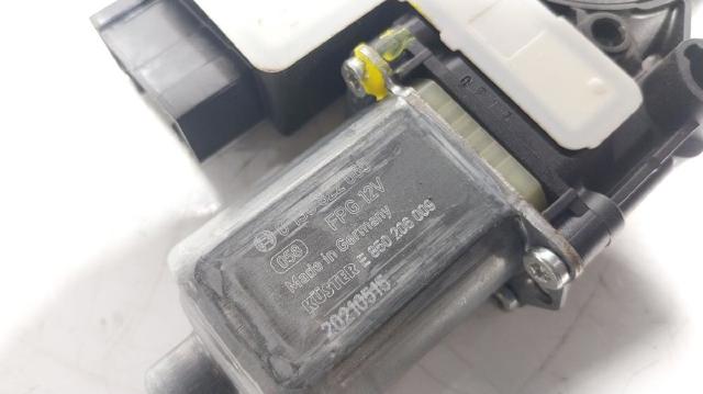 2Q1959405E Motor del elevalunas de la puerta delantera izquierda  comprar en Pontevedra