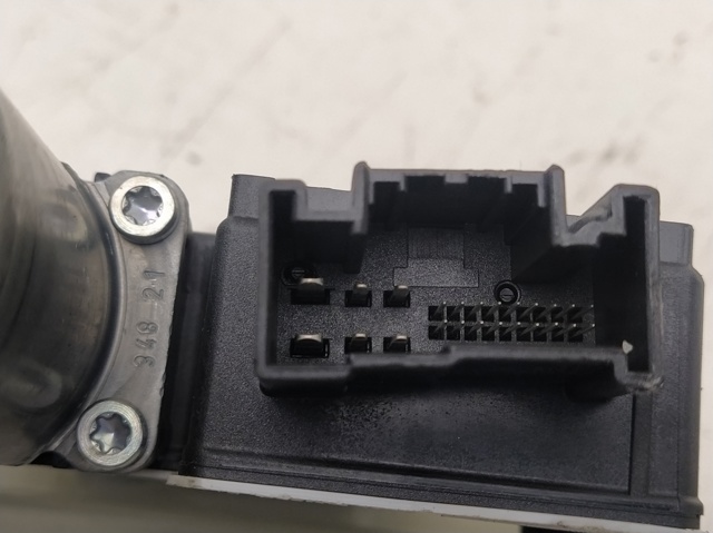 VAG 2Q1959405E Motor del elevalunas de la puerta delantera izquierda  comprar en Albacete