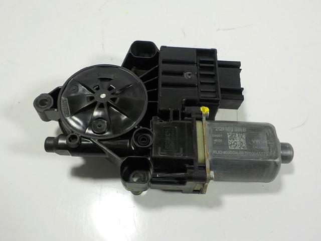 2Q1959405E Motor del elevalunas de la puerta delantera izquierda  disponible Málaga