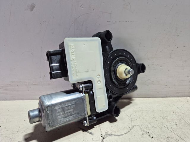 2Q1959881B VAG Motor del elevalunas de la puerta delantera izquierda  disponible Alicante