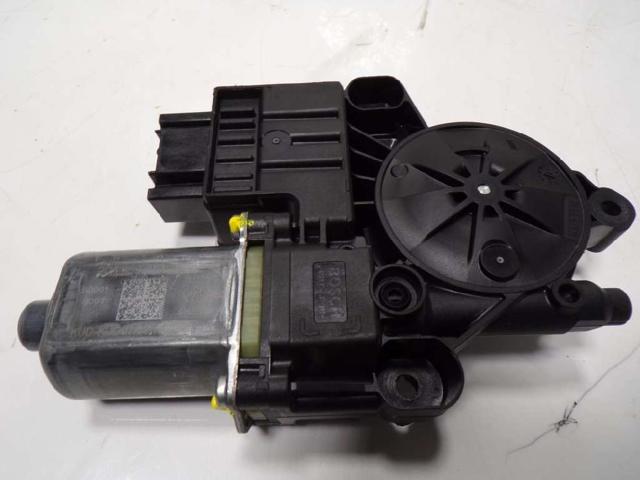 VAG 2Q1959882 Motor del elevalunas de la puerta delantera derecha  en stock Terrassa