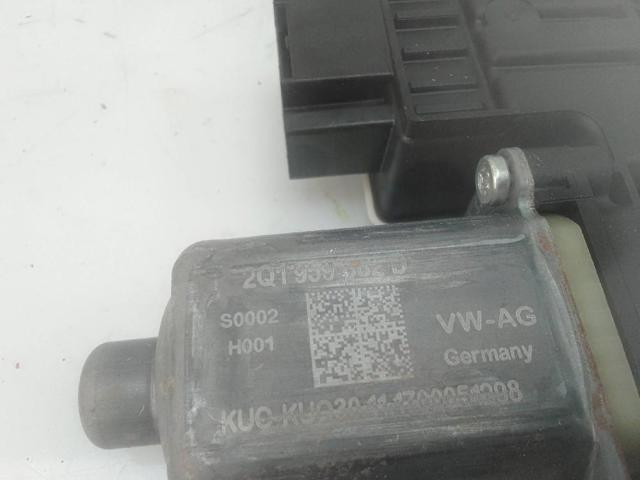 2Q1959882D VAG