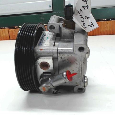 FORD 2S413A696AA Bomba de dirección comprar Tarragona