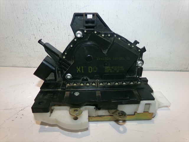 2S4AA21813DB Ford