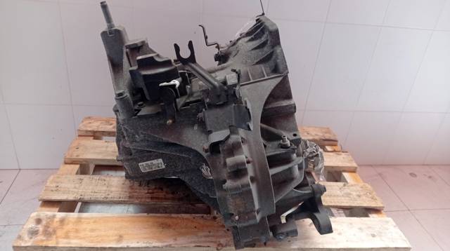 2S4R7002MA Ford