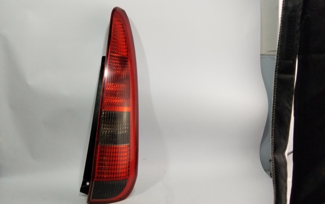 2S6113N004AD Portalámparas de luz trasera  disponible Burgos