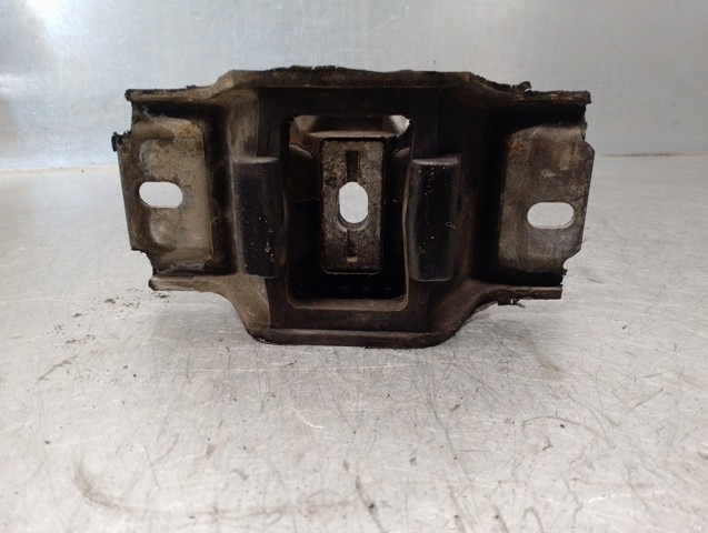 2S617M121BB Ford