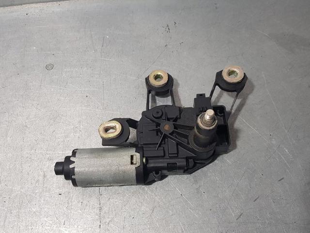 Motor limpiaparabrisas luna trasera 2S61A17K441AB FORD