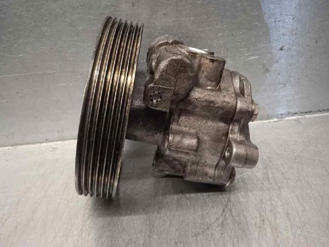 Bomba hidráulica de dirección Ford Fiesta CB1