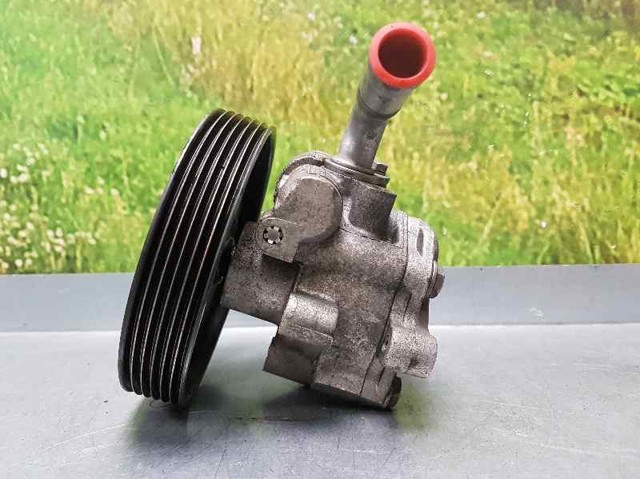 FORD 2S6C3A696DD Bomba de dirección  en stock Terrassa