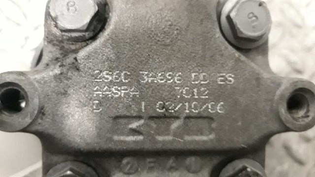 2S6C3A696DD Bomba de dirección asistida  comprar en Zaragoza