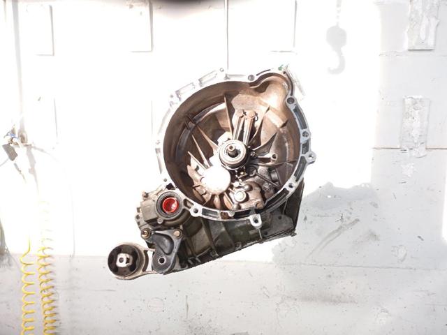 2S6R7002GB Mazda