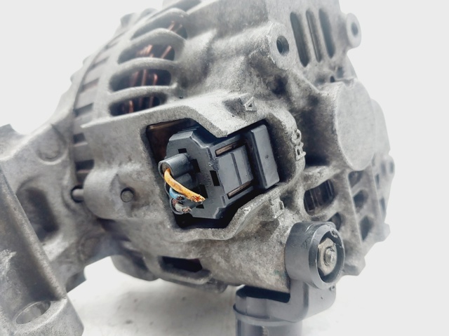 FORD 2S6T10300CD Alternador  comprar en Albacete