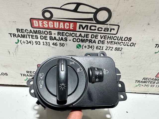 2S6T13A024CB Interruptor de luces en el tablero comprar Sevilla