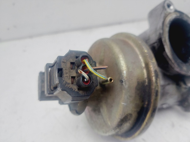 FORD 2S7Q9D475AC Válvula EGR de recirculación de gases  disponible Valladolid