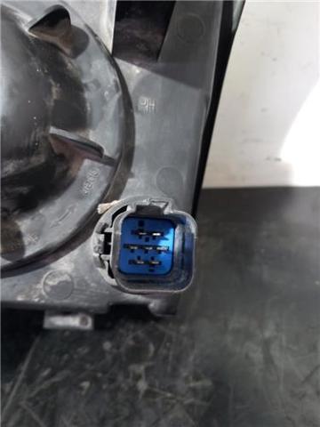 2T1413006AD Faro derecho  comprar en Reus