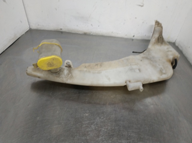 Deposito de agua de limpiaparabrisas Ford Connect (TC7)