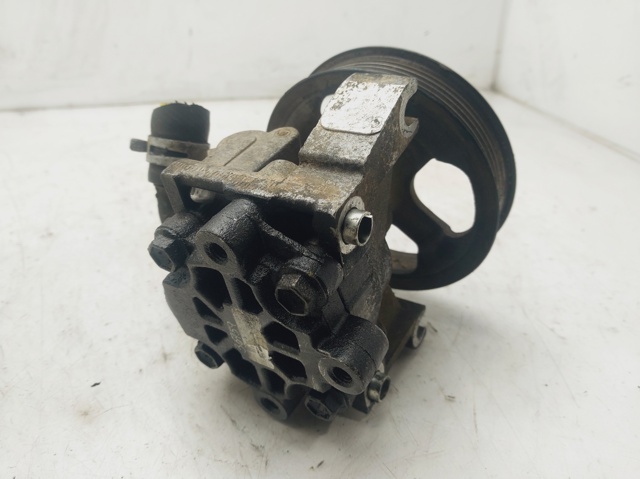 2T143A696AG FORD Bomba de dirección comprar Alcalá