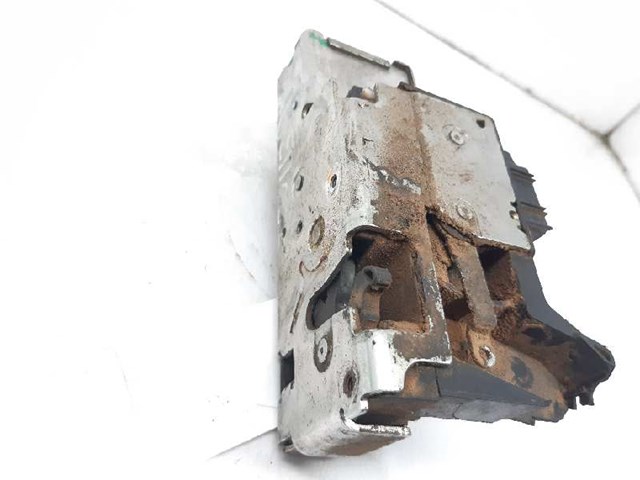 2T1AV21812AE Ford