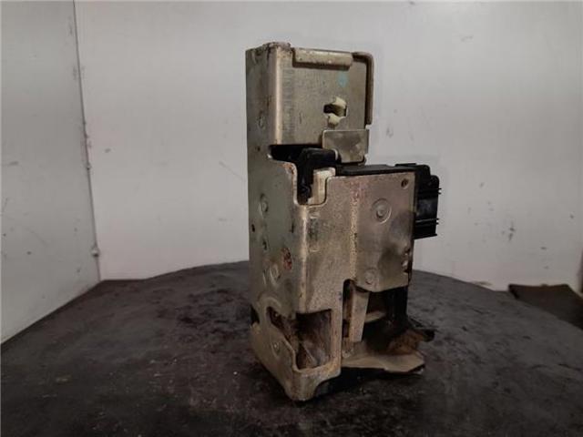 2T1AV21812BG FORD Cerradura de puerta delantera derecha  en stock Córdoba