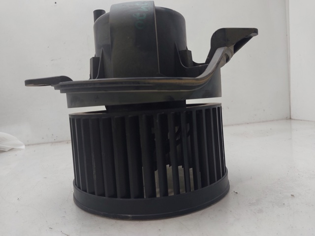 2T1H18456AA Ford