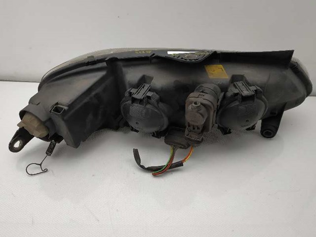 PEUGEOT 301037021 Faro izquierdo  en stock Terrassa