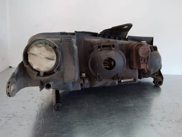 301037021 Faro izquierdo  comprar en Reus