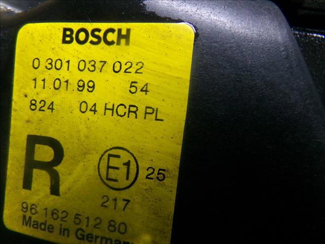 PEUGEOT 301037022 Faro derecho  en stock Terrassa