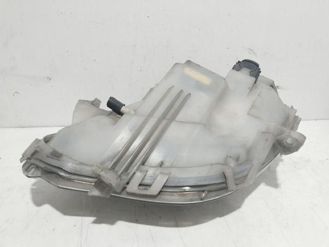 301169202 MERCEDES Faro derecho  disponible Alicante